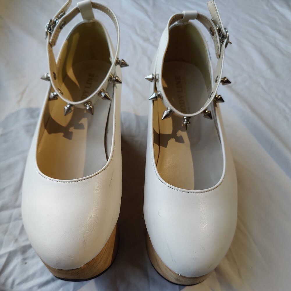 ❌SOLD❌Bodyline Punk Rocking Horse Shoes White